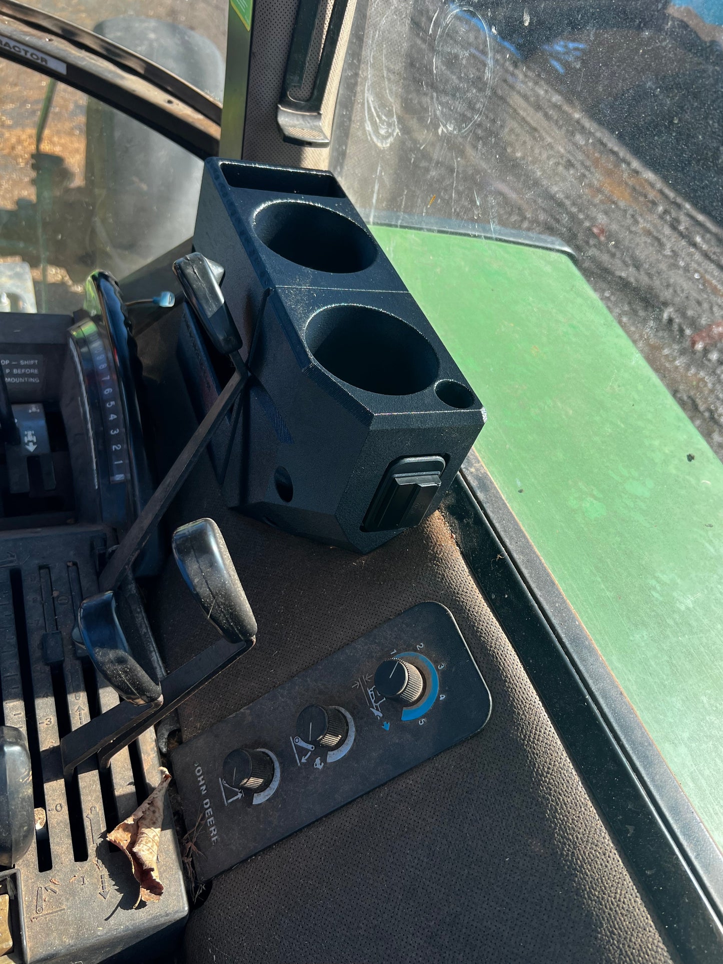 John Deere 55-60 Series ashtray OEM replacement