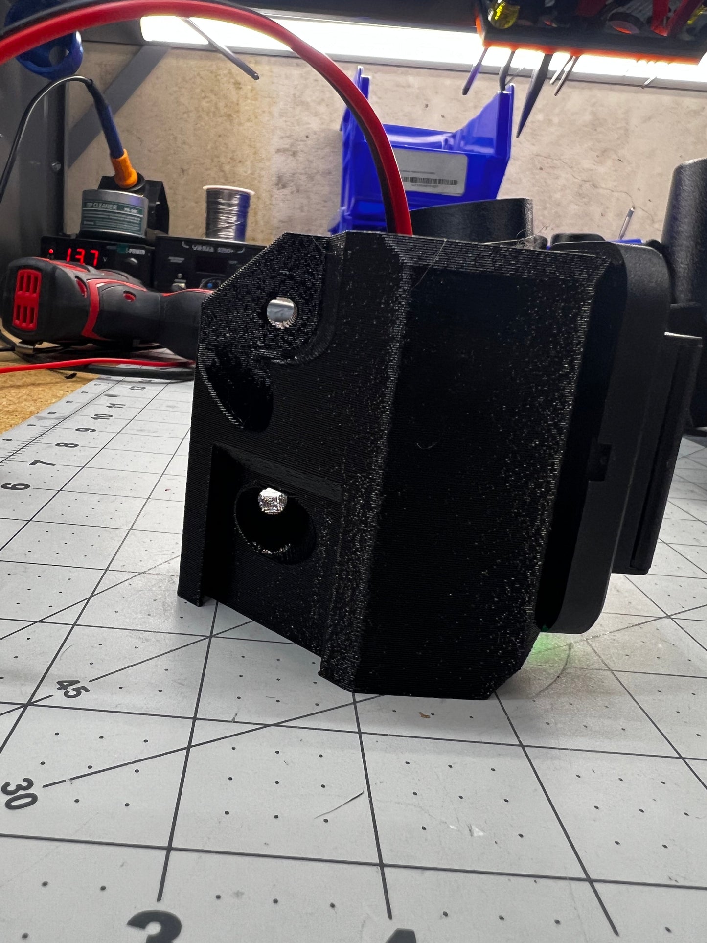 Snap Sip Universal Vertical Post Mount