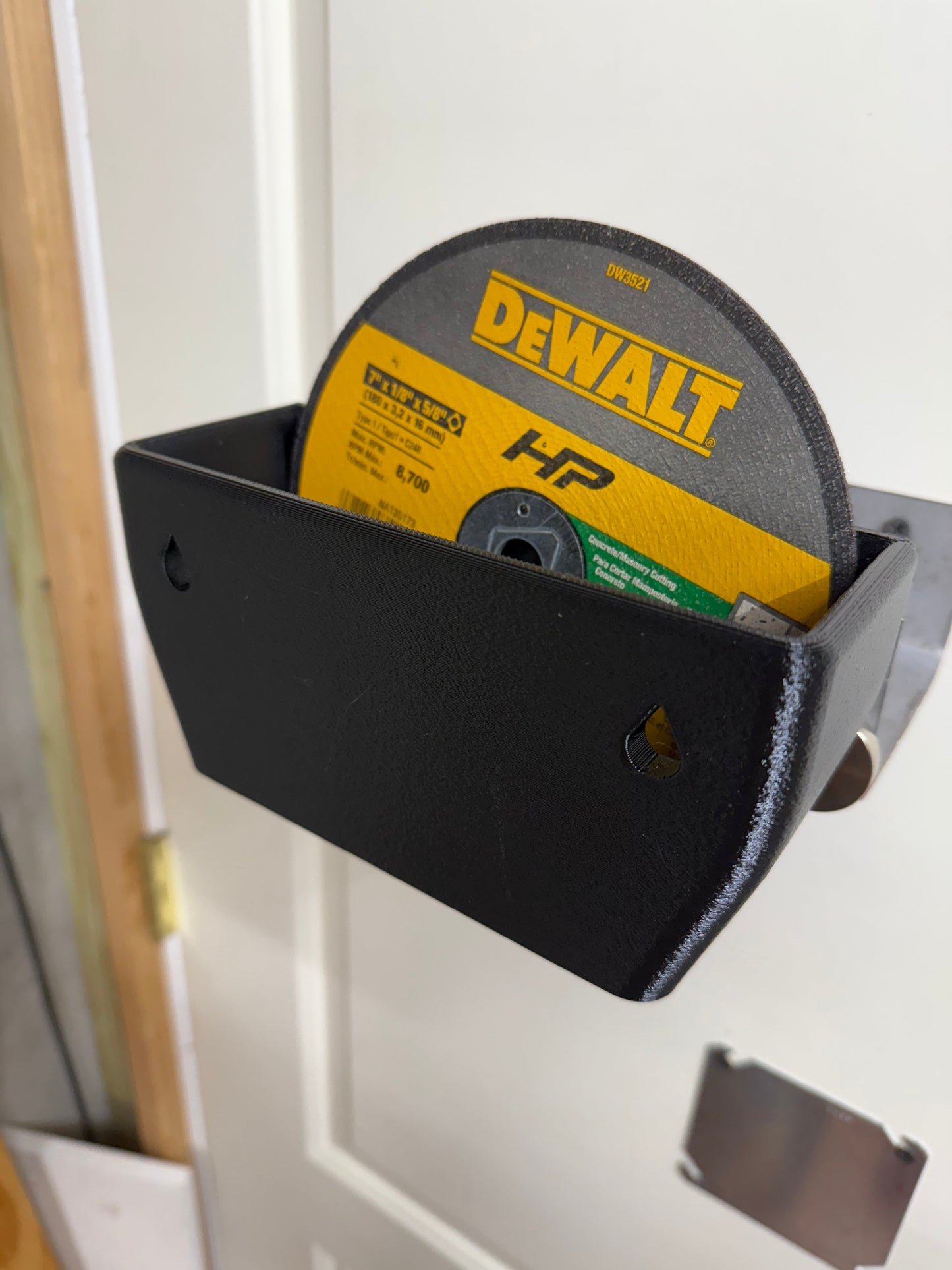 Magnetic Grinder Disk Holder