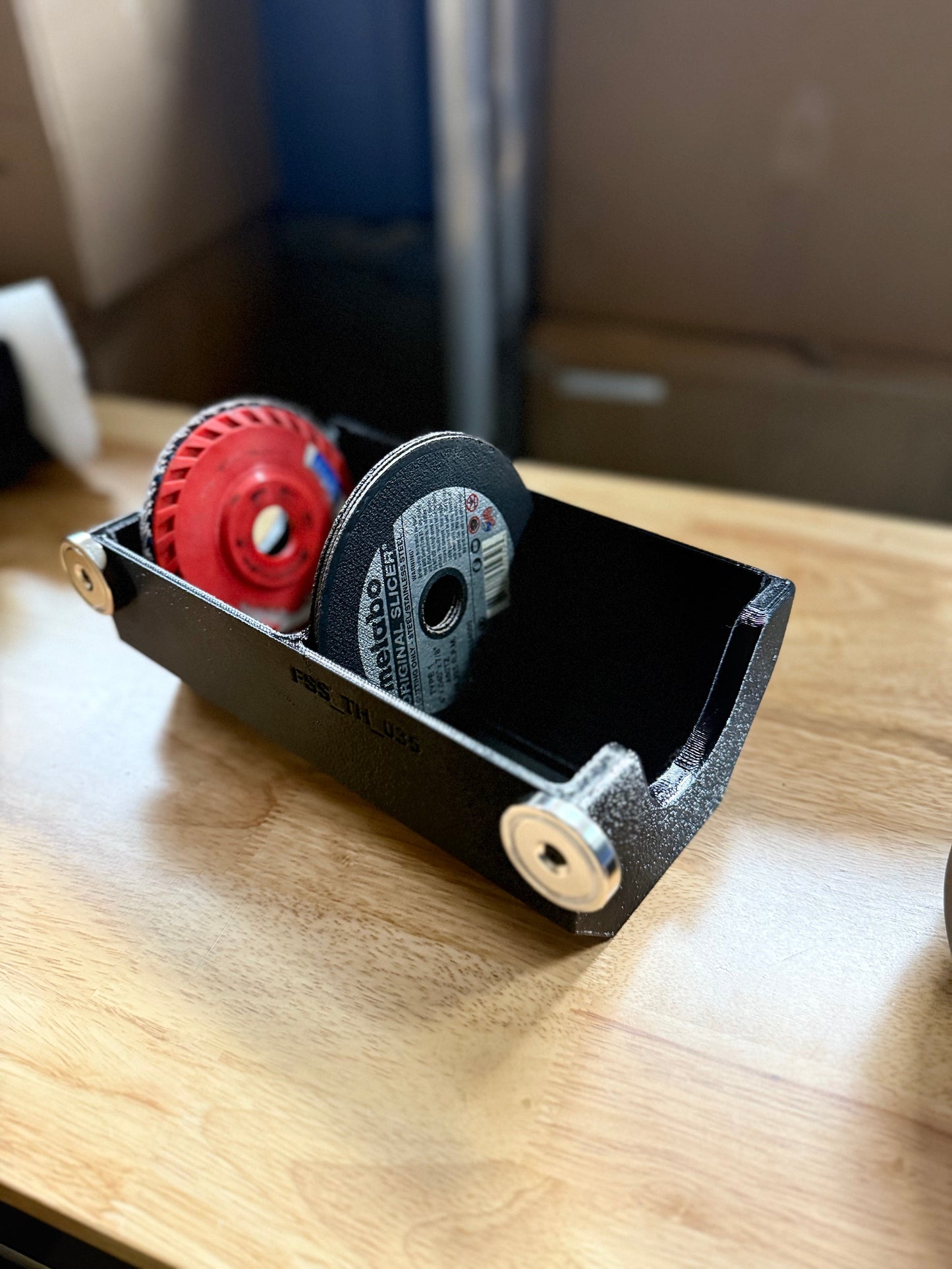 5" grinder wheel holder - 3 magnets