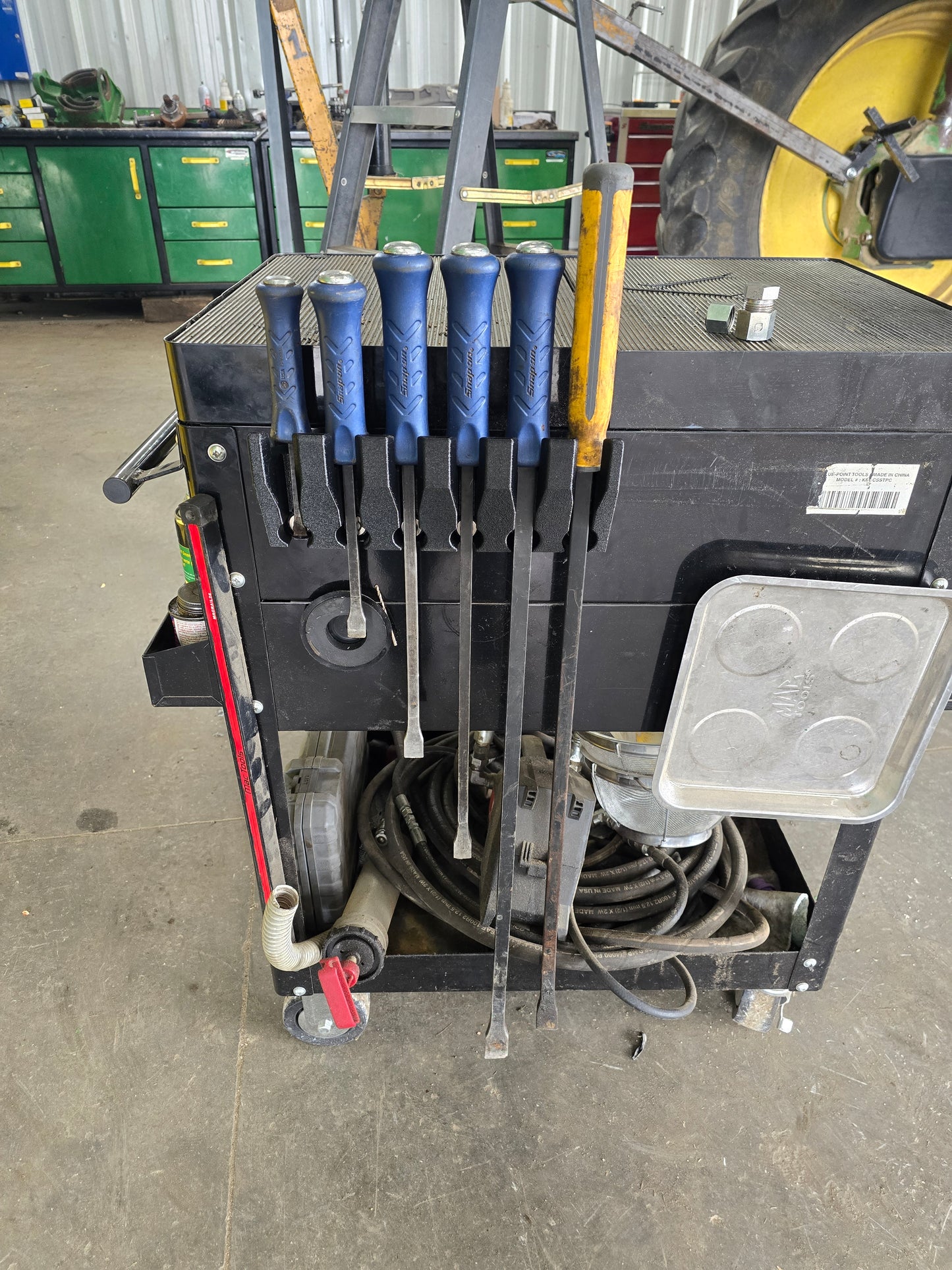 Magnetic Pry bar Holder