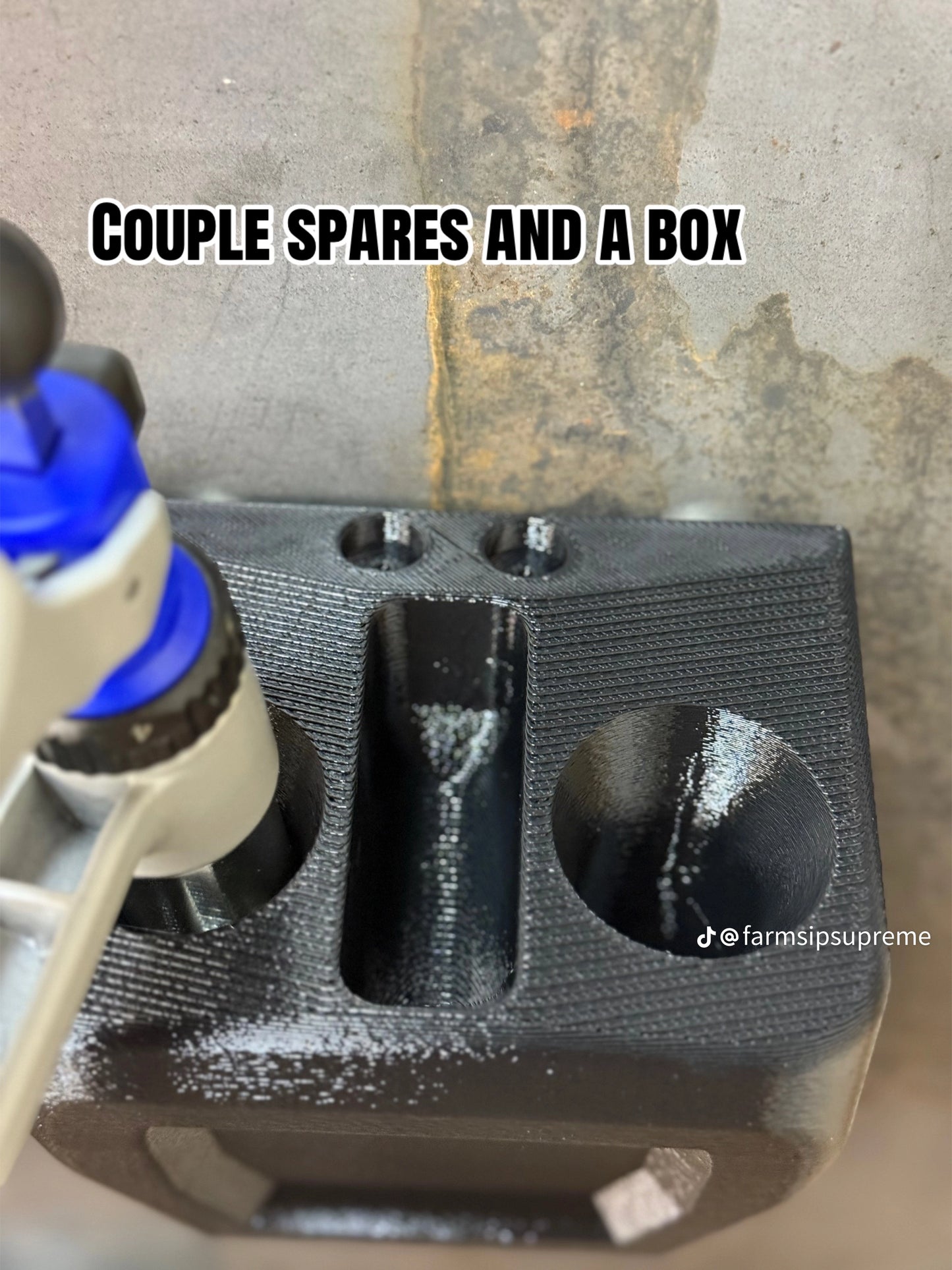 Magnetic 2 Syringe Gun Storage Box