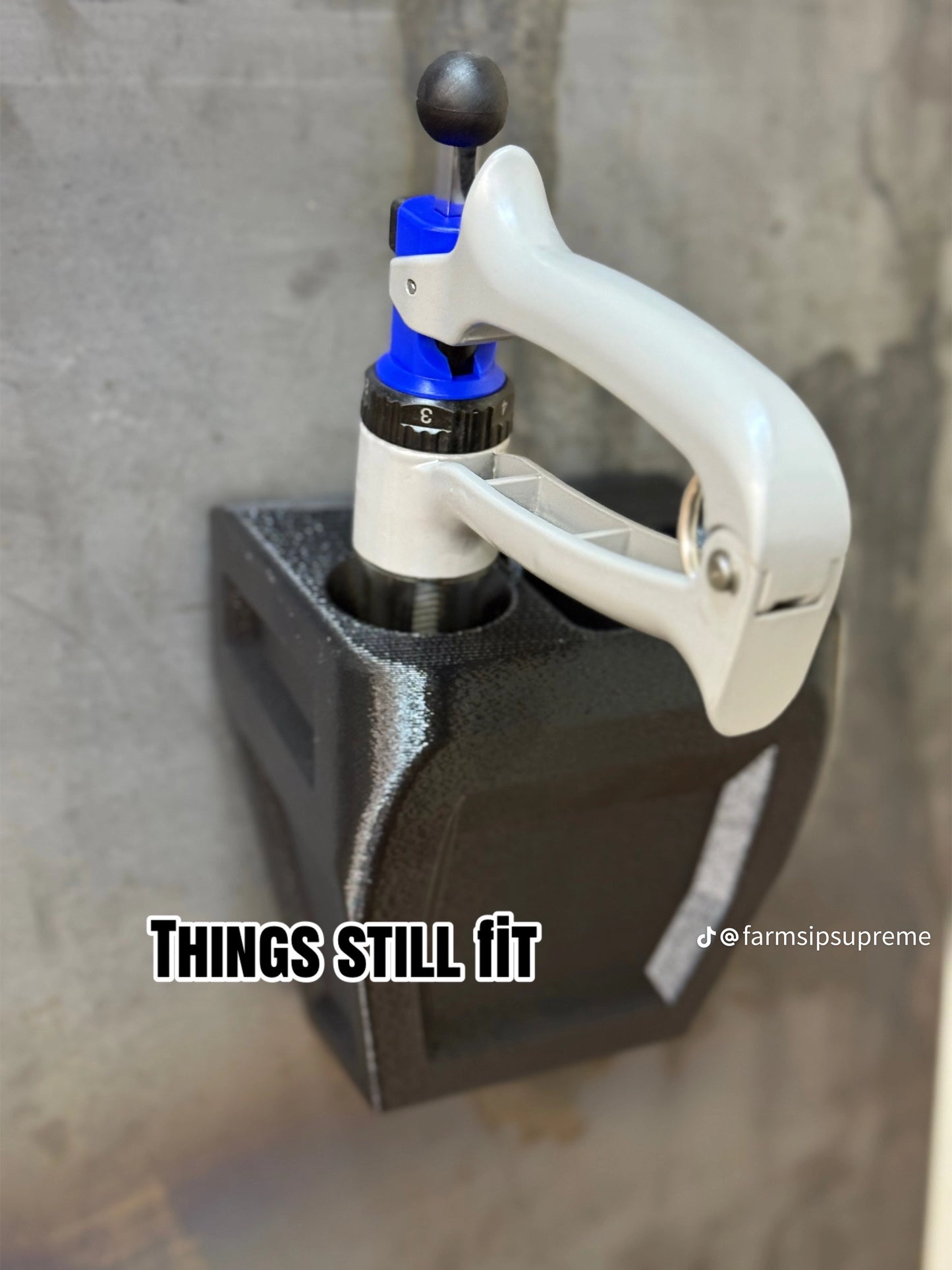 Magnetic 2 Syringe Gun Storage Box